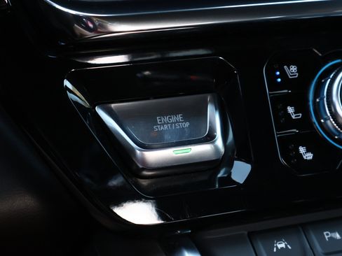 Used 2024 GMC Sierra 1500 Denali w/ Technology Package image 21