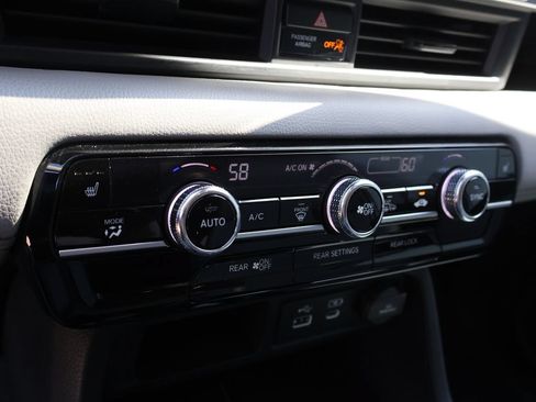 Used 2025 Honda Pilot EX-L image 31