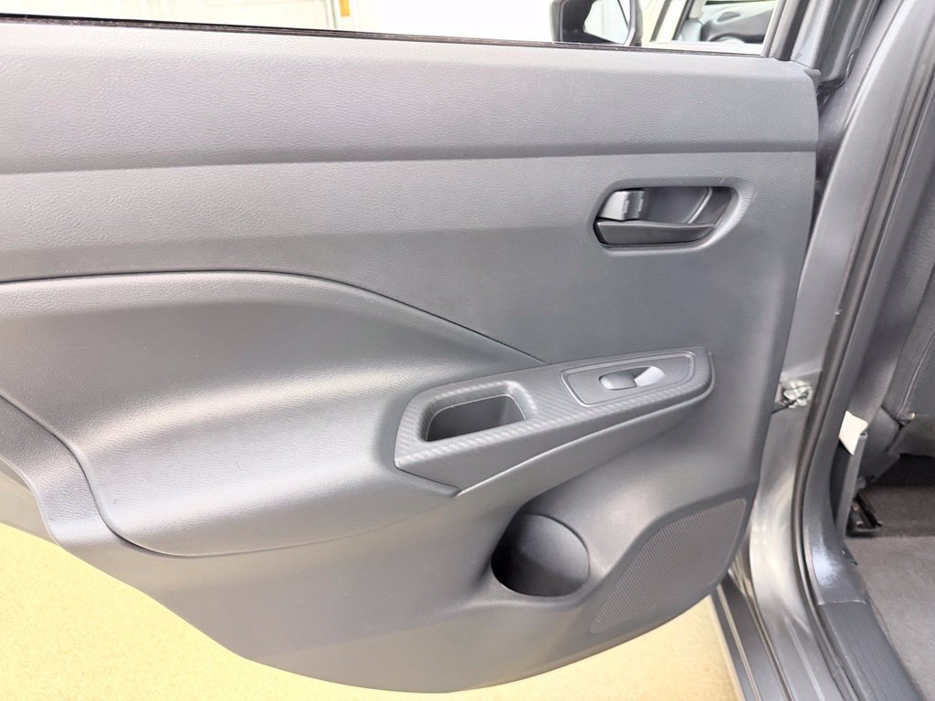 Used 2025 Nissan Versa S w/ Trunk Package FWD image 18