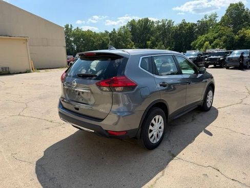 Used 2017 Nissan Rogue S AWD/4WD image 7