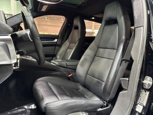 Used 2014 Porsche Panamera 4S Executive image 14