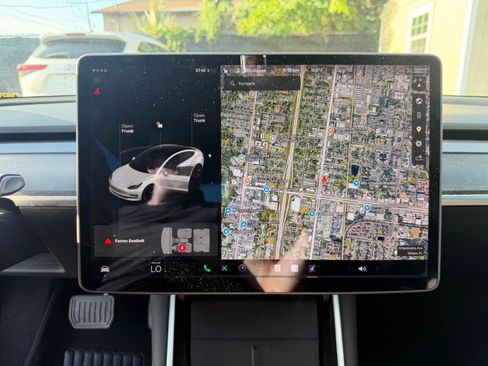 Used 2020 Tesla Model 3 Standard Range Plus RWD image 19
