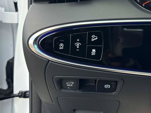 Used 2025 Genesis GV70 3.5T Sport w/ Sport Advanced Package image 29