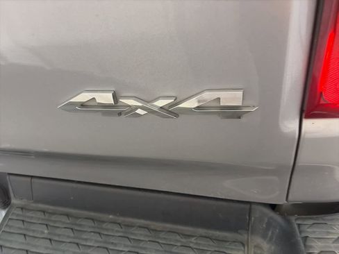 Used 2019 RAM 1500 Limited image 12
