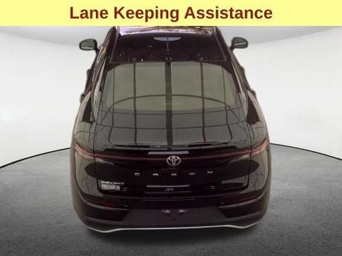 Used 2026 Toyota Crown AWD/4WD image 7