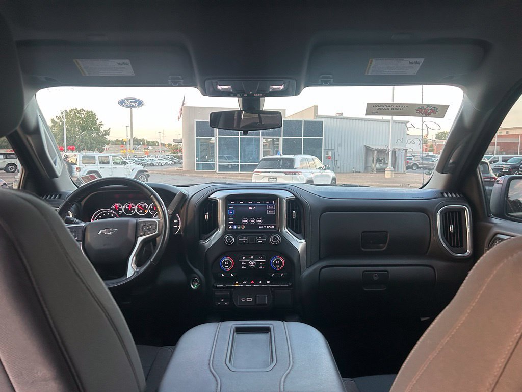 Used 2021 Chevrolet Silverado 1500 RST w/ Redline Edition AWD/4WD image 37