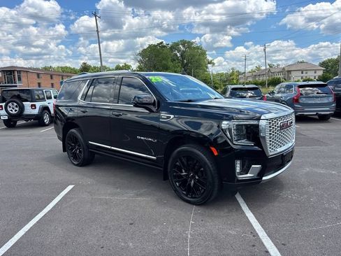 Used 2023 GMC Yukon Denali w/ Denali Reserve Package AWD/4WD image 2