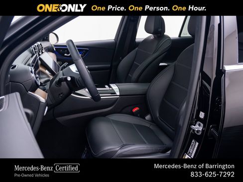 Used 2023 Mercedes-Benz GLC 300 4MATIC image 17