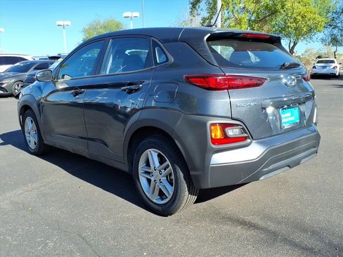 Used 2021 Hyundai Kona SE image 3