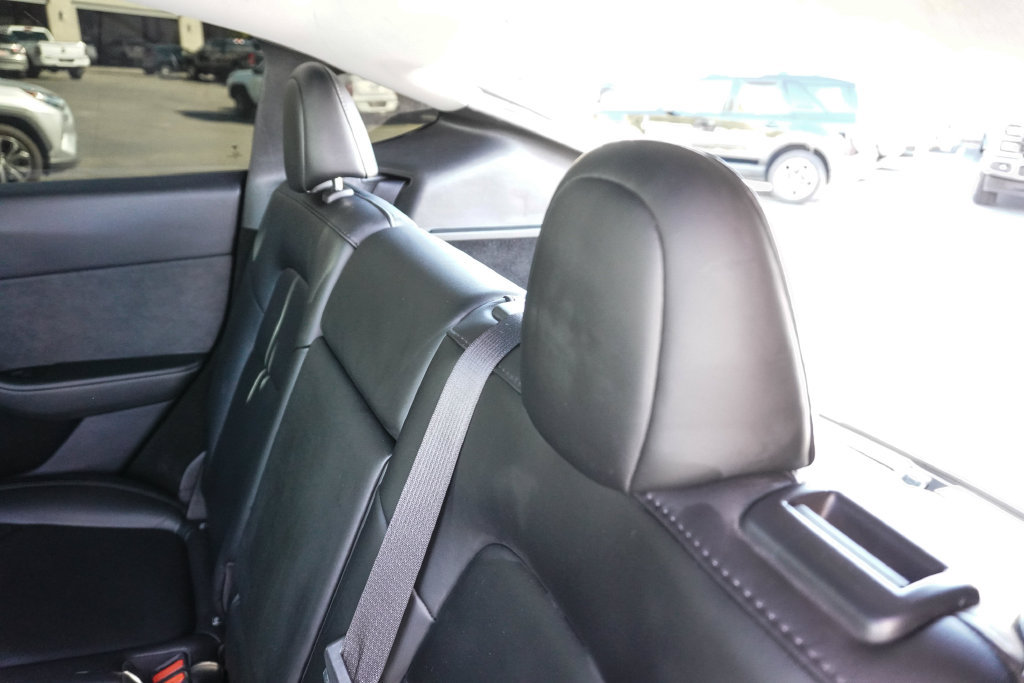 Used 2024 Tesla Model Y Long Range AWD/4WD image 27