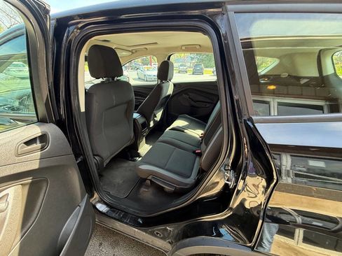 Used 2016 Ford Escape S image 8