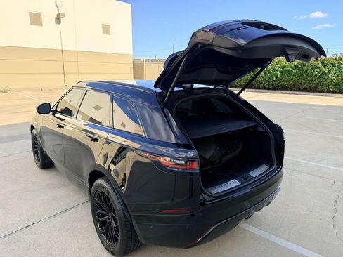 Used 2019 Land Rover Range Rover Velar R-Dynamic SE AWD/4WD image 14