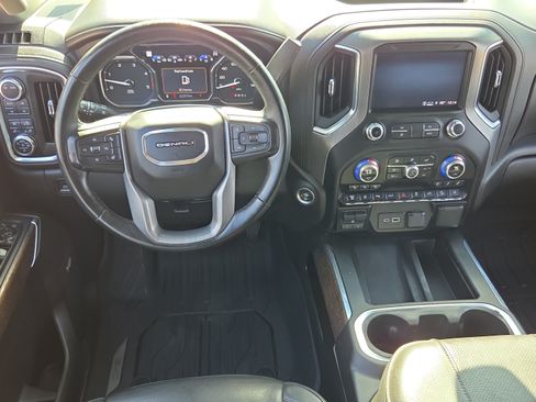 Used 2023 GMC Sierra 2500 Denali w/ Denali Ultimate Package AWD/4WD image 11