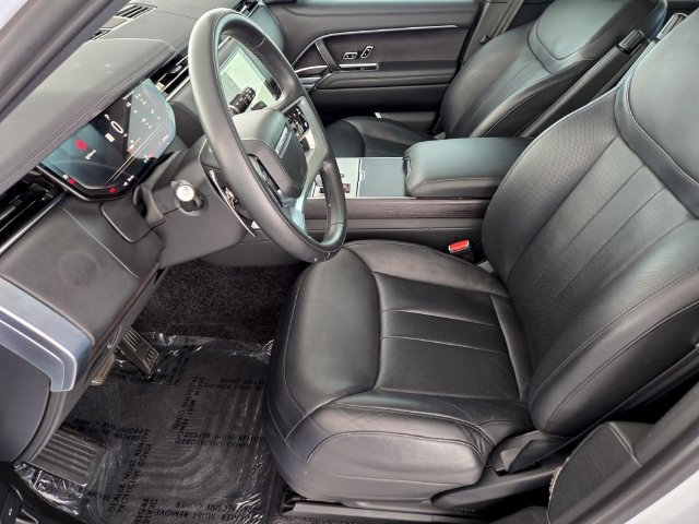 Used 2025 Land Rover Range Rover Long Wheelbase SE AWD/4WD image 10