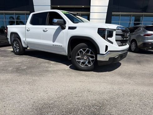 New 2026 GMC Sierra 1500 SLE RWD image 2