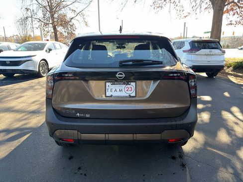 New 2026 Nissan Kicks S image 6