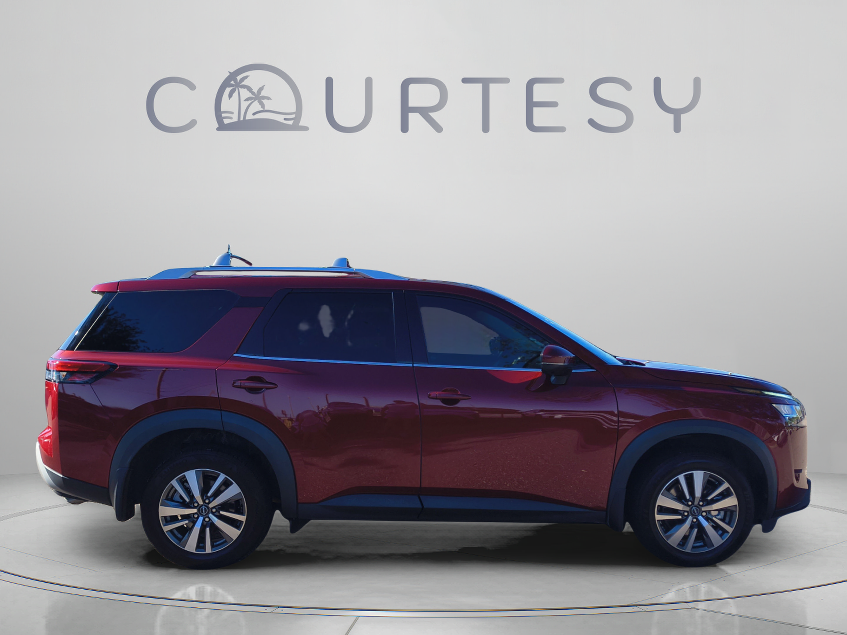 Certified 2023 Nissan Pathfinder SL w/ Black Appearance Package AWD/4WD image 8