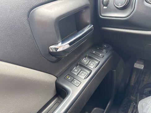 Used 2017 GMC Sierra 1500 Base image 25