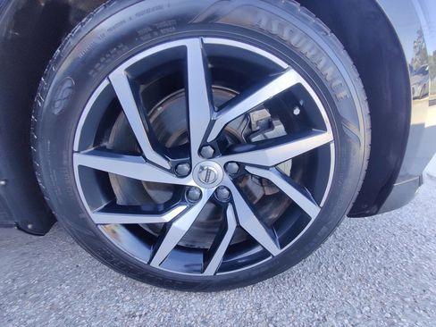 Used 2019 Volvo S60 T5 Momentum w/ Premium Package image 17