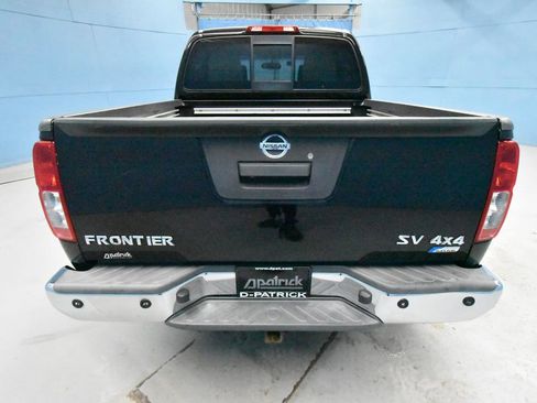 Used 2017 Nissan Frontier SV w/ SV Value Truck Package AWD/4WD image 33