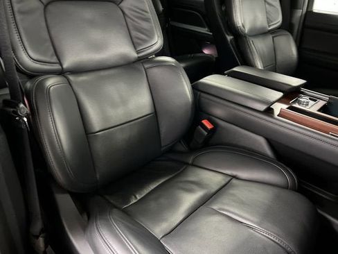 Used 2023 Lincoln Navigator Reserve image 29