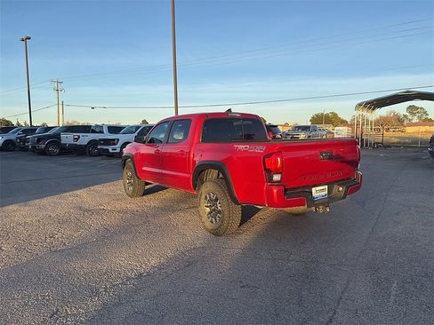 Used 2019 Toyota Tacoma 4x4 Double Cab image 3