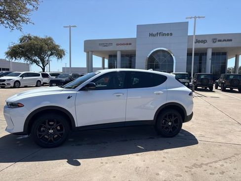 Certified 2023 Dodge Hornet GT w/ GT Blacktop Package image 8