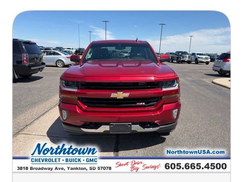 Used 2018 Chevrolet Silverado 1500 LT w/ All Star Edition AWD/4WD image 3