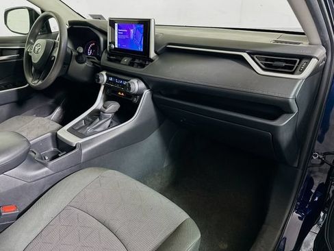 Certified 2025 Toyota RAV4 XLE FWD image 27