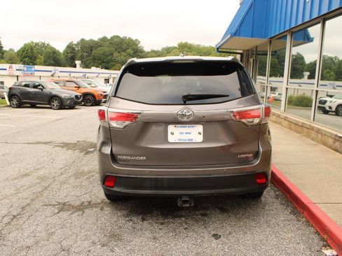 Used 2016 Toyota Highlander Limited FWD image 5