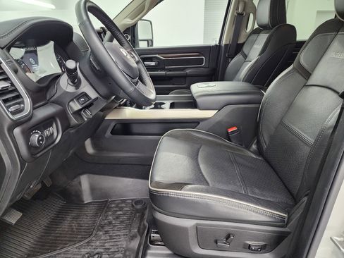 Used 2023 RAM 3500 Laramie image 8
