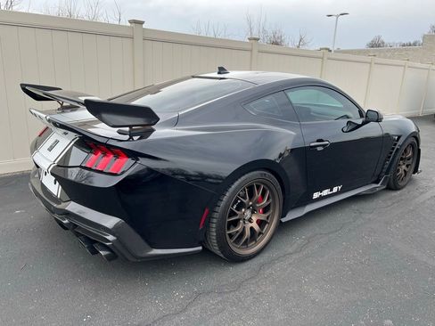 Used 2024 Ford Mustang GT Premium w/ GT Performance Package image 3