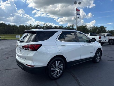 Used 2024 Chevrolet Equinox LT FWD image 3