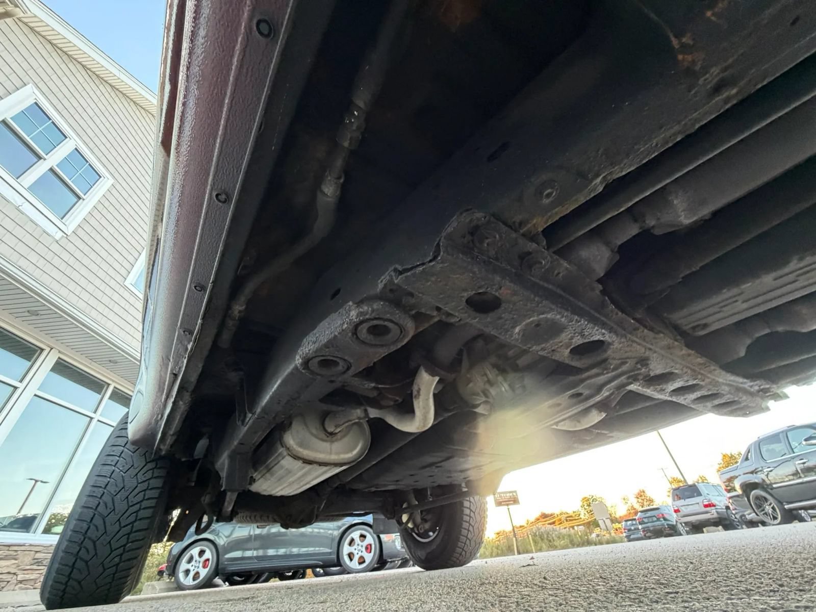 Used 2000 Toyota Land Cruiser w/ Convenience Pkg AWD/4WD image 42