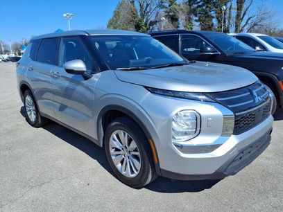 Used 2025 Mitsubishi Outlander ES