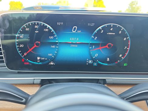 Used 2021 Mercedes-Benz GLE 350 4MATIC image 17