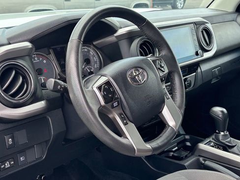 Used 2023 Toyota Tacoma SR5 RWD image 9