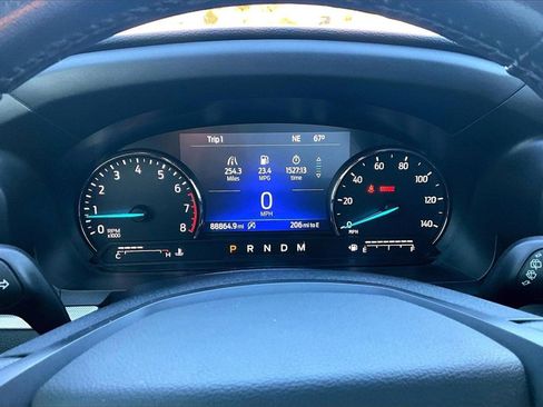 Used 2020 Ford Explorer XLT image 22