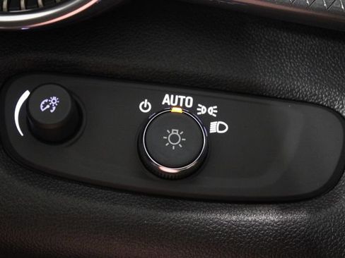 New 2026 Chevrolet Trax ACTIV FWD image 39