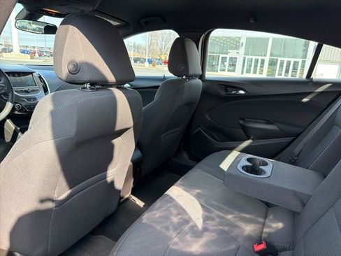 Used 2016 Chevrolet Cruze LT w/ Convenience Package image 33