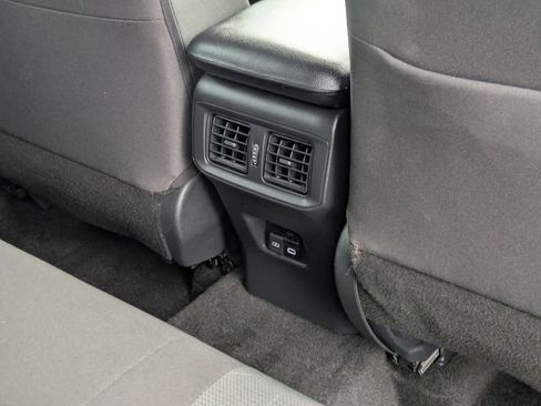 Used 2024 Toyota RAV4 AWD Hybrid image 30