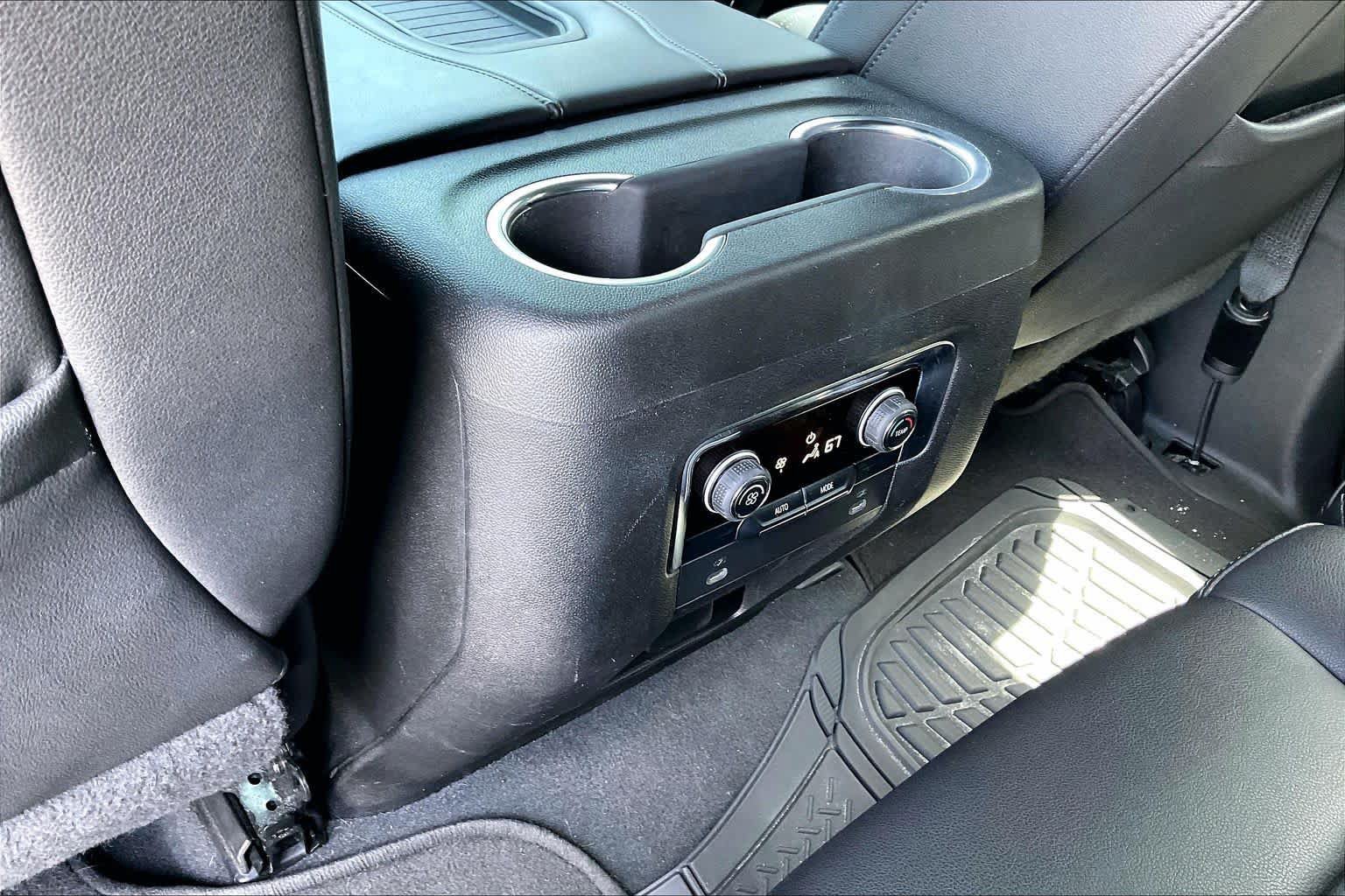 Used 2022 Chevrolet Tahoe Z71 AWD/4WD image 34