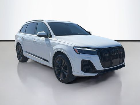 Used 2025 Audi Q7 3.0T Premium Plus AWD/4WD image 7