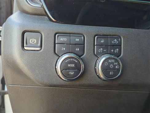 Used 2025 GMC Sierra 2500 SLT w/ SLT Premium Package AWD/4WD image 14