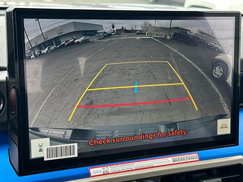 Used 2025 Toyota Tacoma TRD Off-Road w/ TRD Off Road Upgrade Package image 18