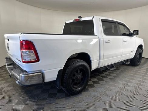 Used 2022 RAM 1500 Big Horn AWD/4WD image 3