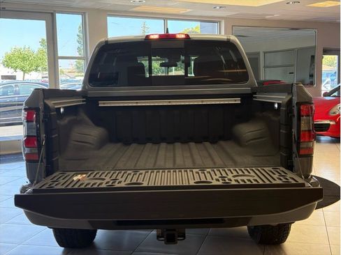 Used 2026 Nissan Frontier PRO-4X w/ Pro-4x Convenience Package AWD/4WD image 32