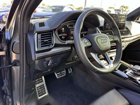 Used 2023 Audi SQ5 Premium Plus w/ Premium Plus Package image 19