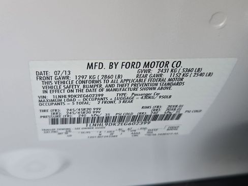 Used 2014 Lincoln MKS w/ Equipment Group 101A image 35