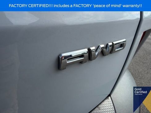 Certified 2025 Ford Escape ST-Line Select AWD/4WD image 12